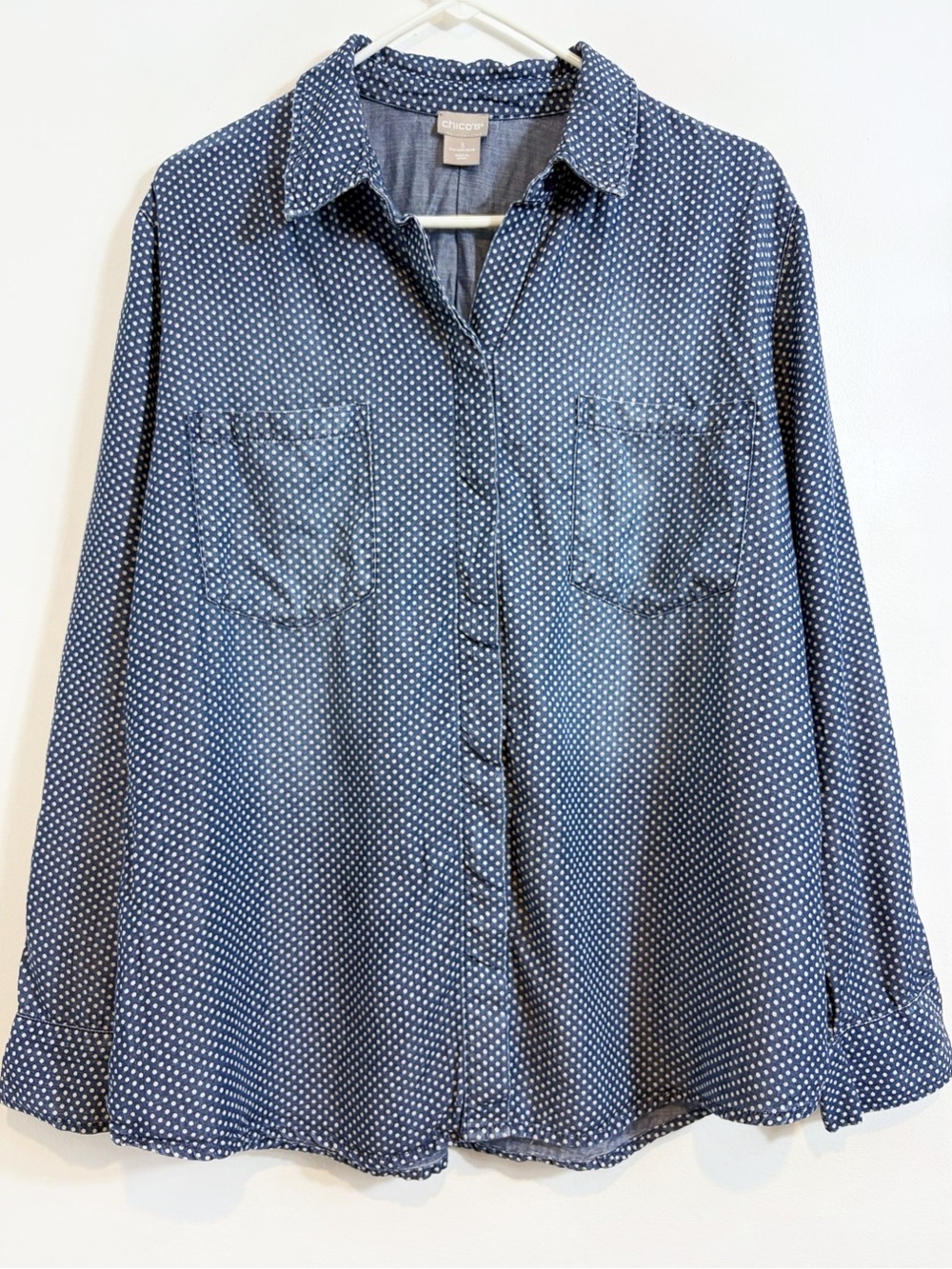 Chicos Polka Dot Tencel Lyocell Long Sleeve Button Down Shirt